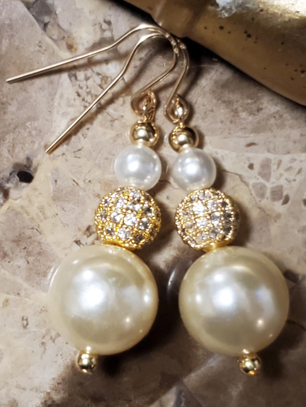 Glamour Girl Pearl Earrings